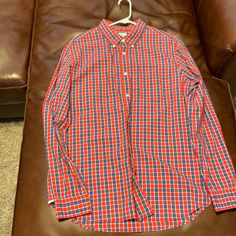 Gap button down